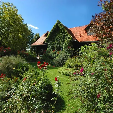 Altes Gehoeft Am Lormanberg * Kirchberg an der Raab