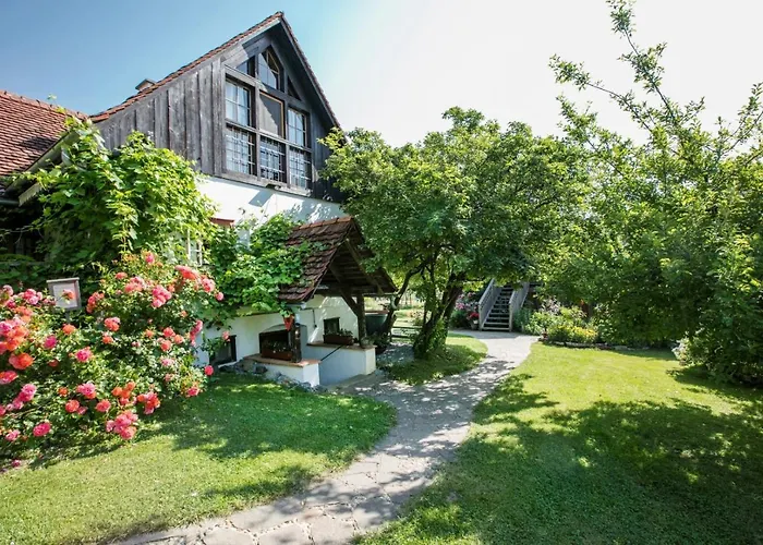 Altes Gehoeft Am Lormanberg *