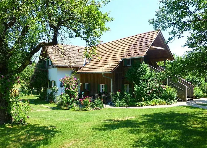 Апартаменты Altes Gehoeft Am Lormanberg Kirchberg an der Raab